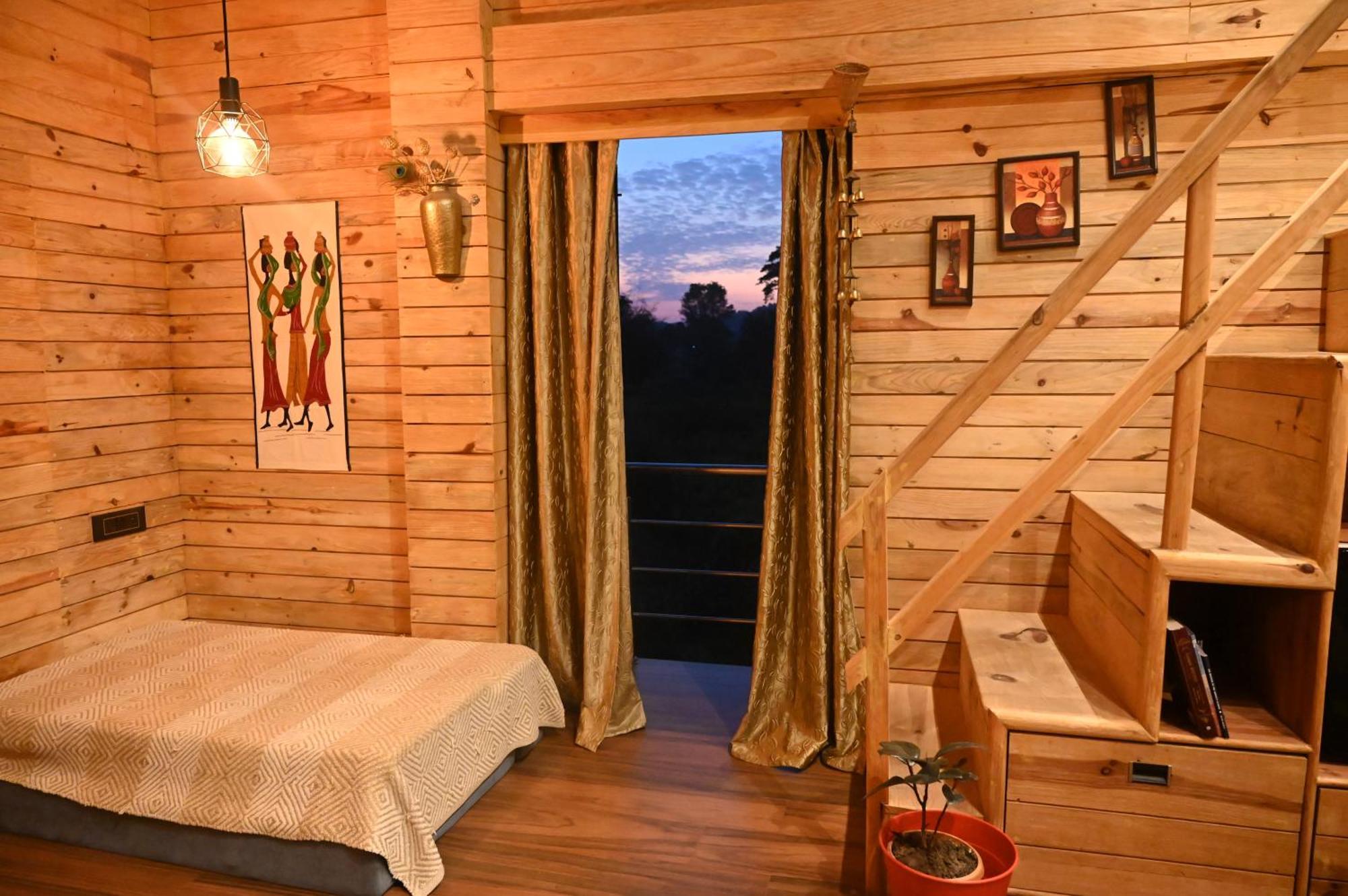 Bed and Breakfast The Cabin By The Bayou Гувахати Экстерьер фото